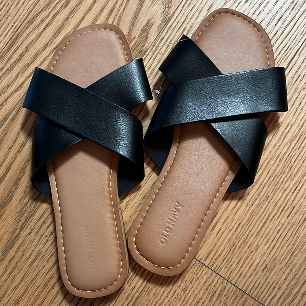 Black Old Navy Sandals